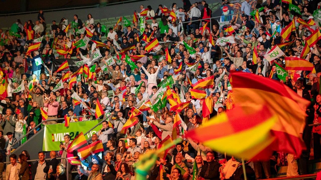 photologuephotos2024-05espanavoxjultraderechamileicabaljpg