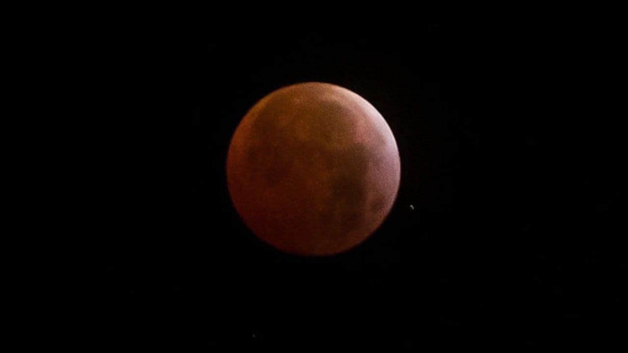 photologuephotos2025-03luna_de_sangrejpg