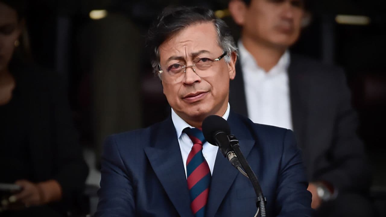 Gustavo Petro Portada