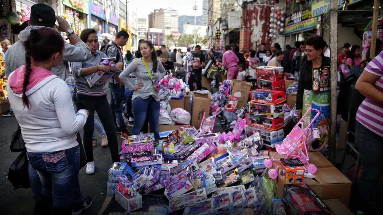 photologuephotos2023-12compras_navidenasjpeg photologuephotos2023-12compras_navidenasjpeg