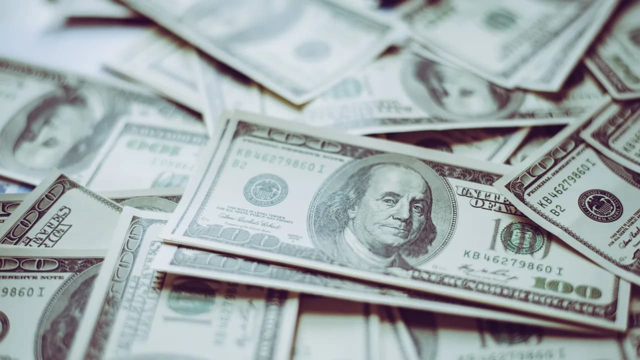 photologuephotos2024-09america-finance-cash-banknote-statesjpg photologuephotos2024-09america-finance-cash-banknote-statesjpg