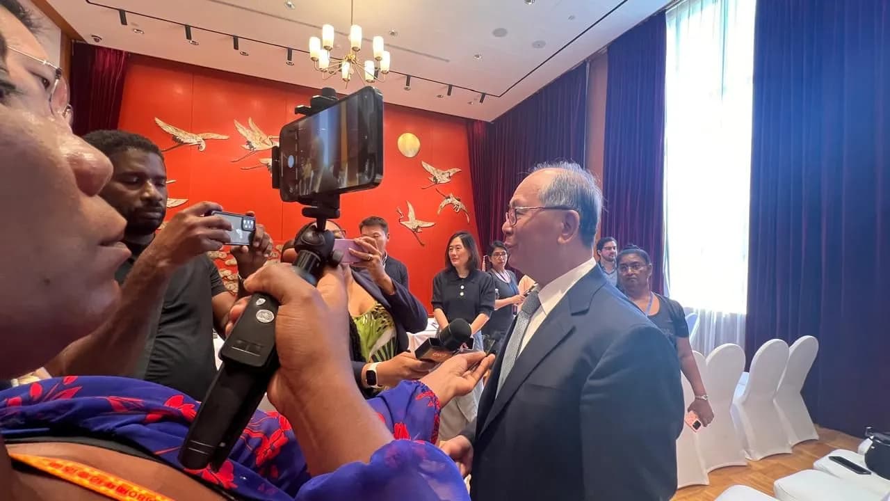 El embajador Qiu Xiaoqi, Representante del Gobierno de China para Asuntos de América Latina y el Caribe El embajador Qiu Xiaoqi, Representante del Gobierno de China para Asuntos de América Latina y el Caribe