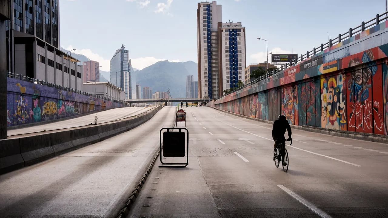 Día sin carro y sin moto en Bogotá 2024. Día sin carro y sin moto en Bogotá 2024.
