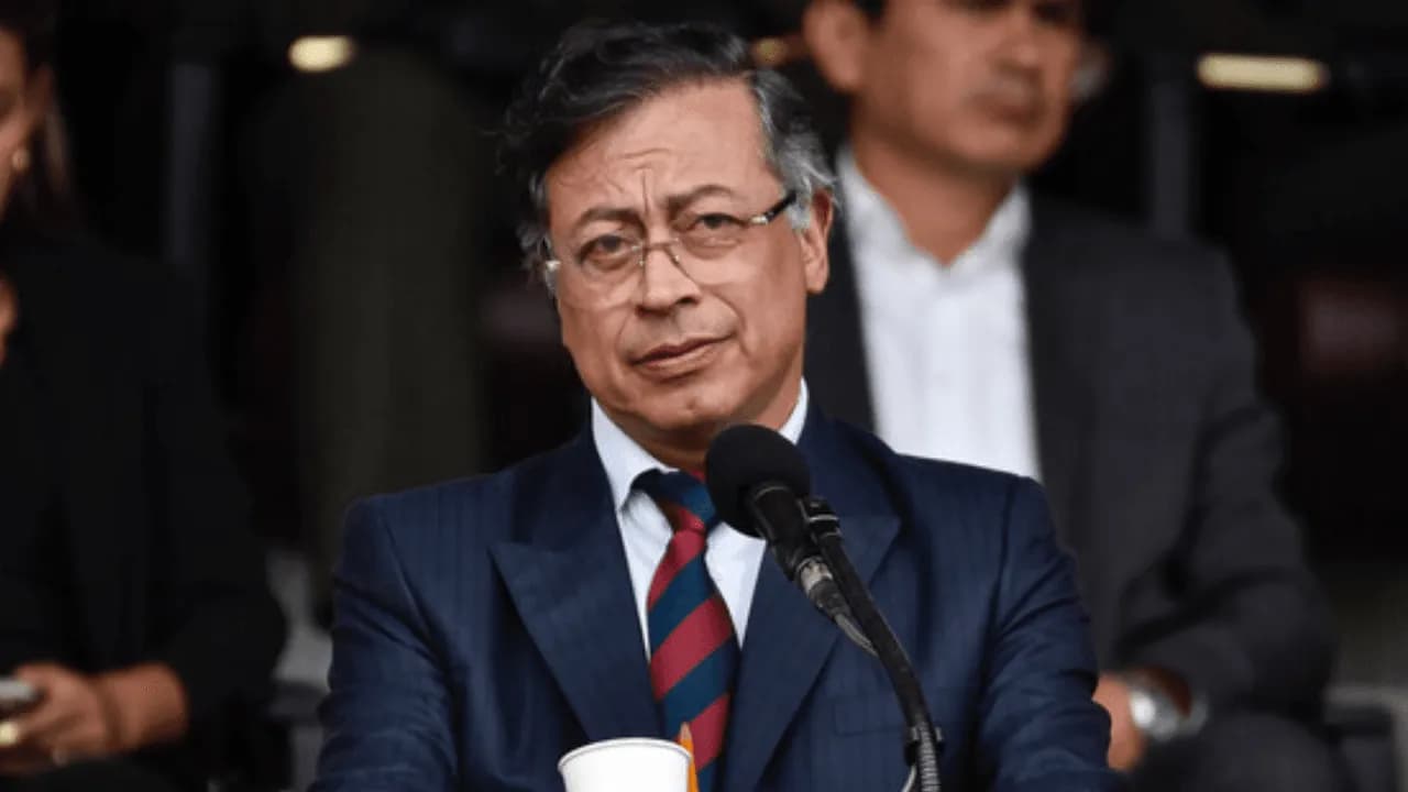 Gustavo Petro__ Gustavo Petro__