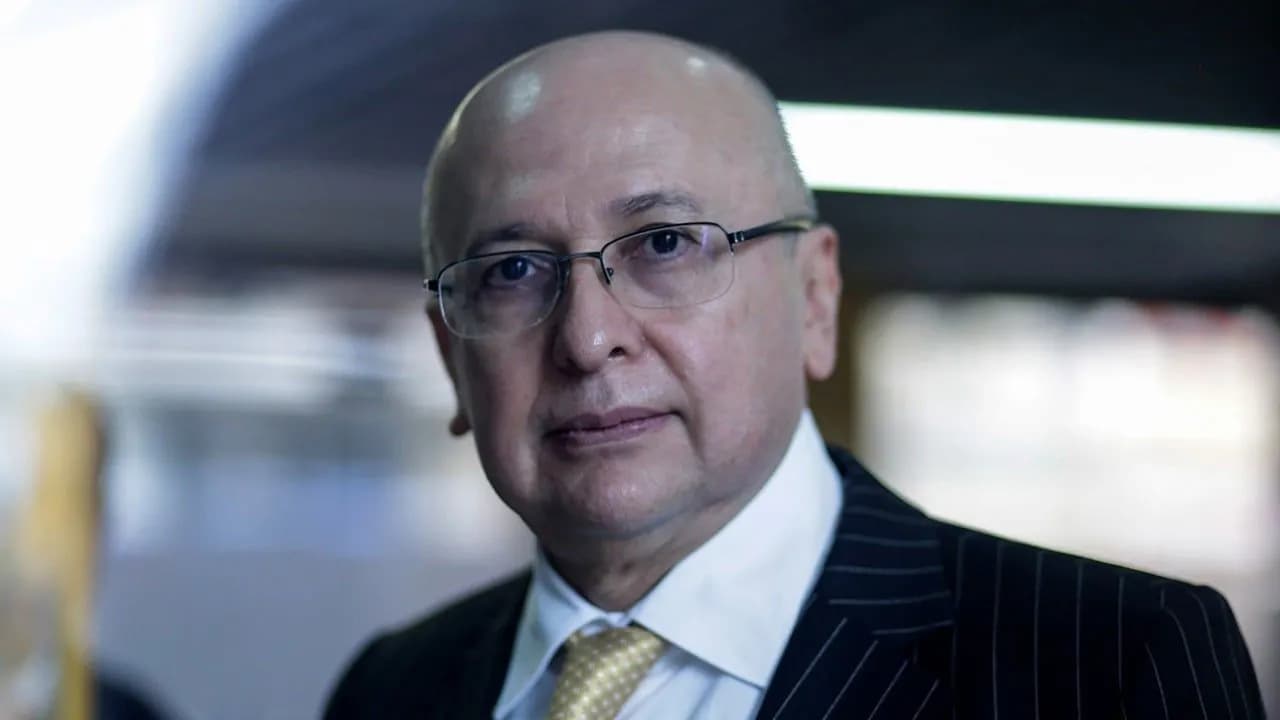 eduardo_montealegre_2.jpeg eduardo_montealegre_2.jpeg