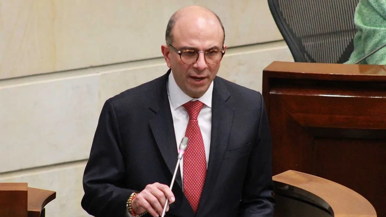 Carlos Camargo, magistrado de la Corte Constitucional. Carlos Camargo, magistrado de la Corte Constitucional.