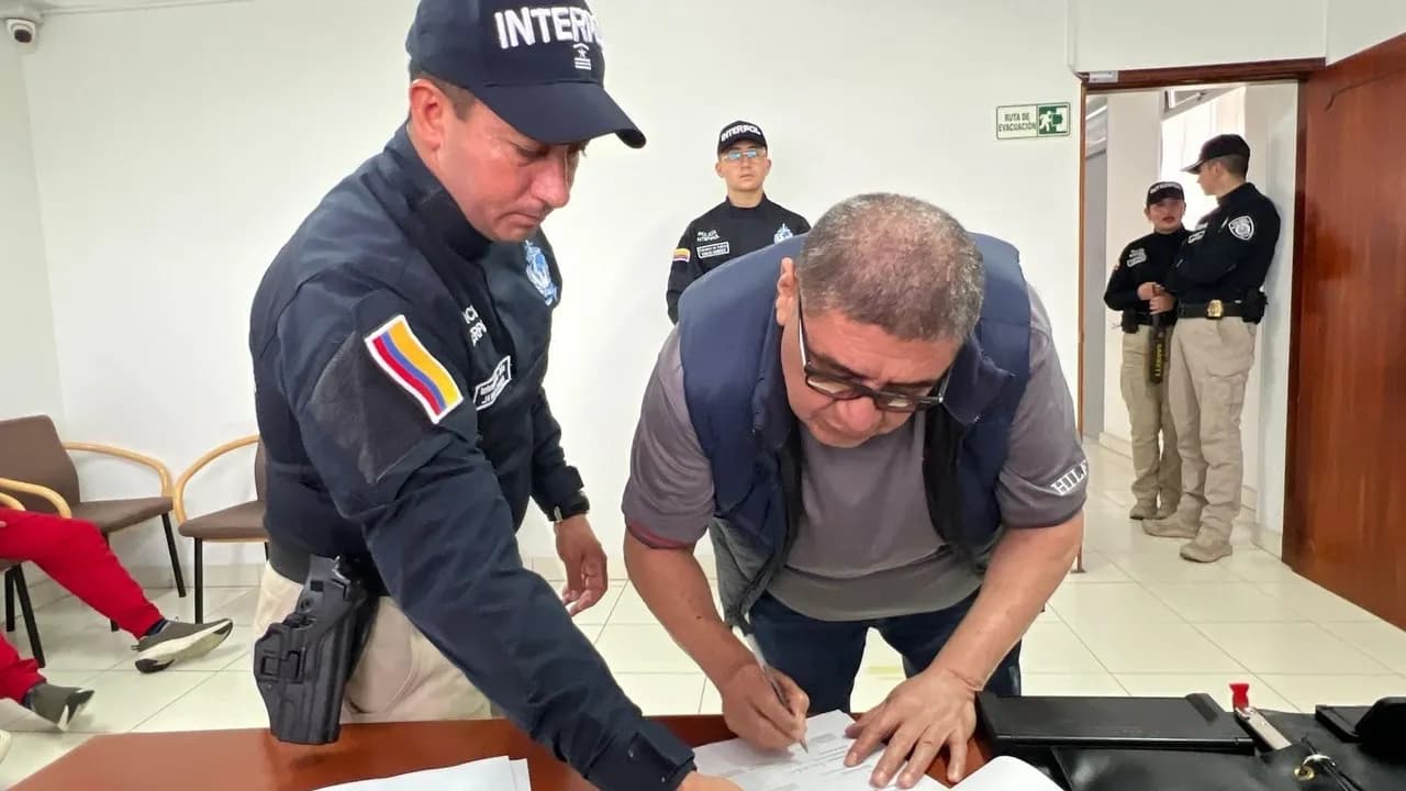 Colombia extraditó a cinco presuntos narcotraficantes Colombia extraditó a cinco presuntos narcotraficantes