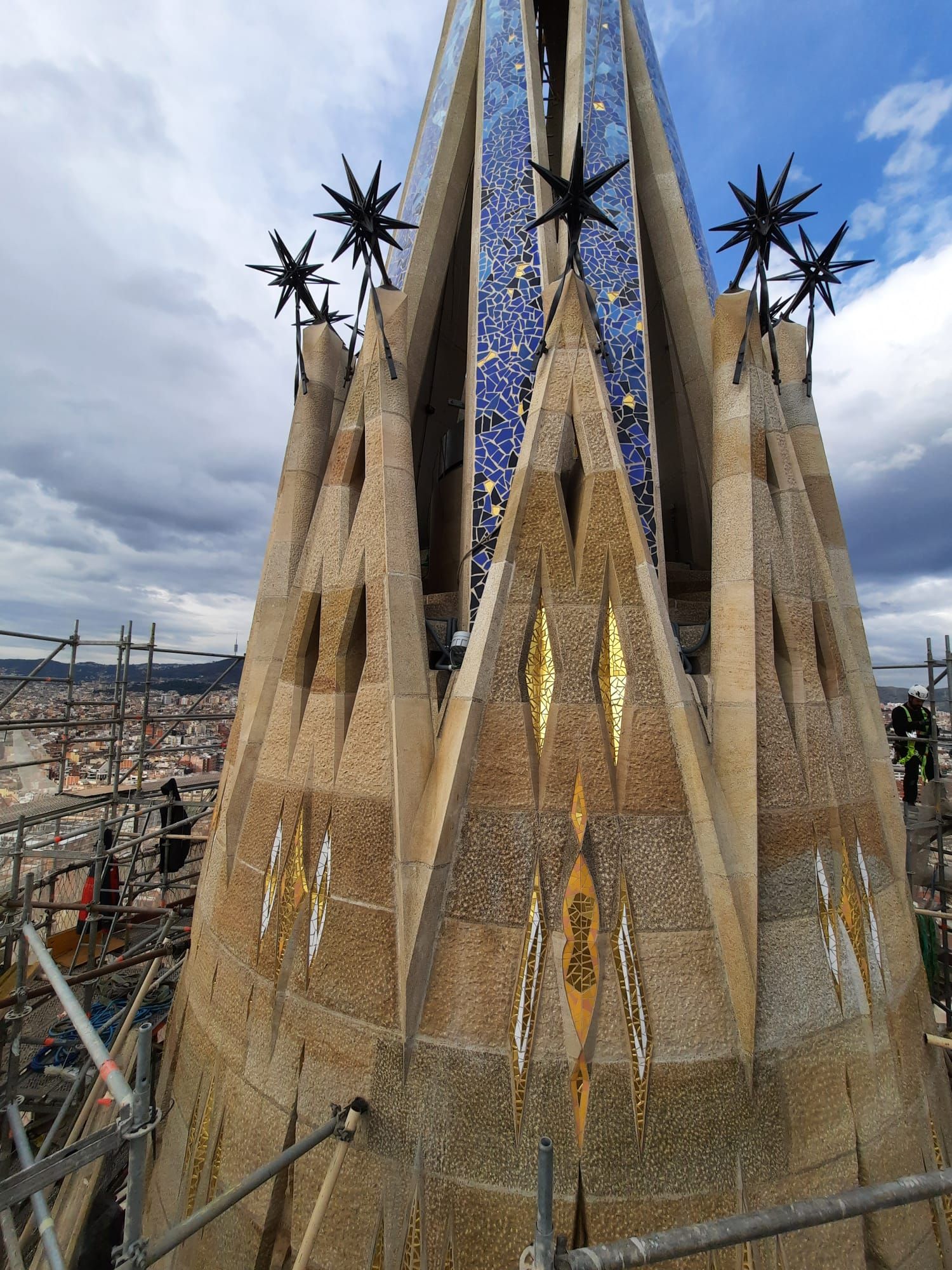 estrellas_sagrada_familia.jpeg