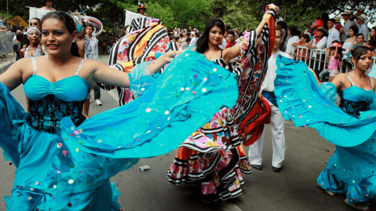 desfile_en_neiva_por_las_fiestas_de_san_pedro.png