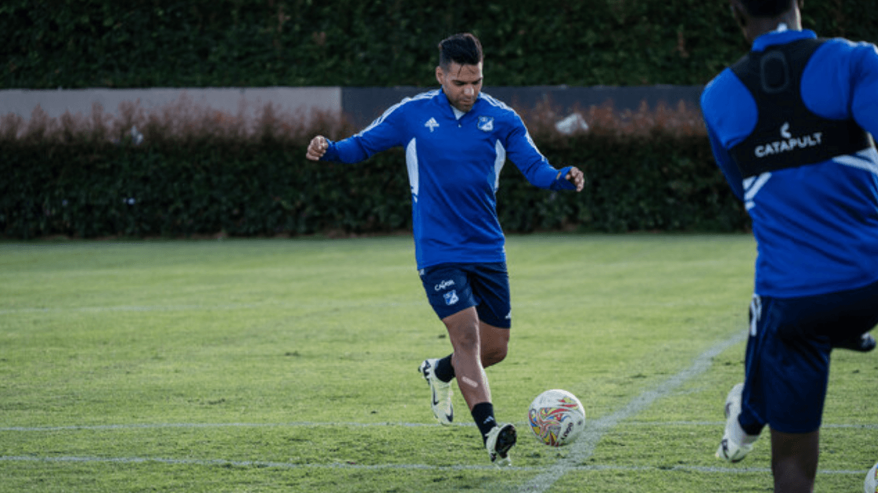 falcao_garcia_entrenando_con_millonarios_f.c.png