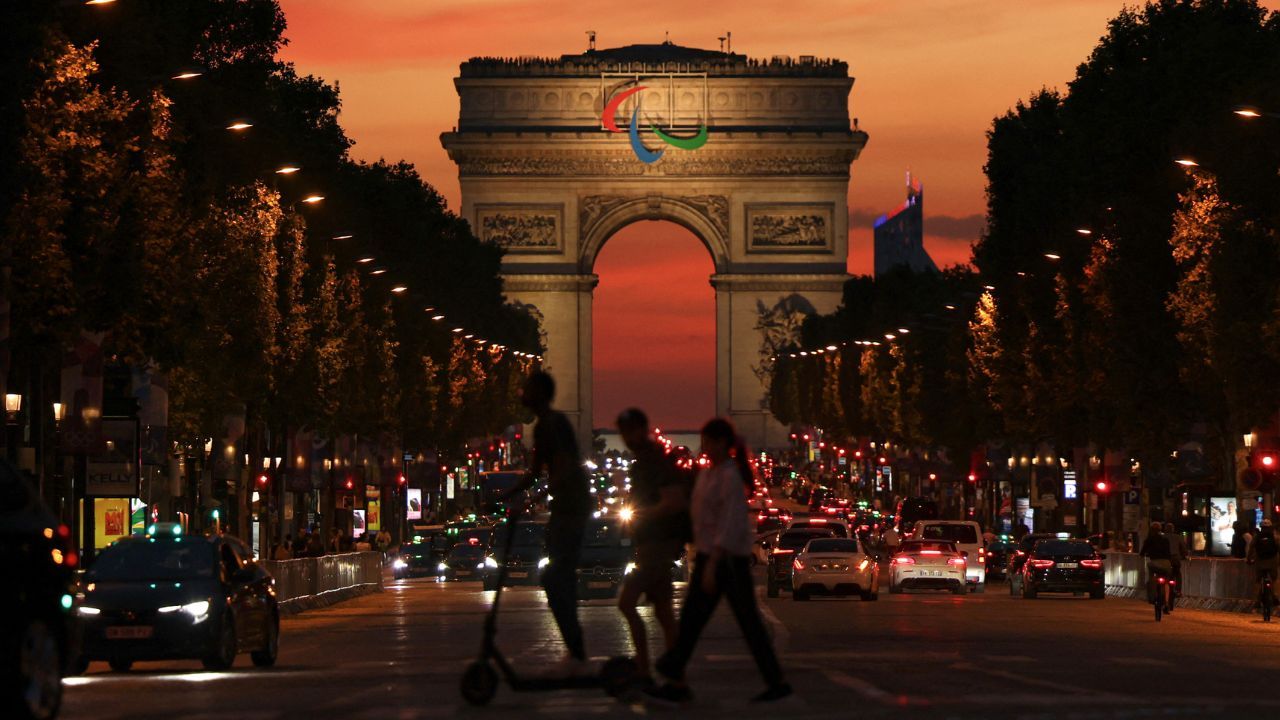 arco_del_triunfo_en_los_juegos_paralimpicos_de_paris_2024.jpg