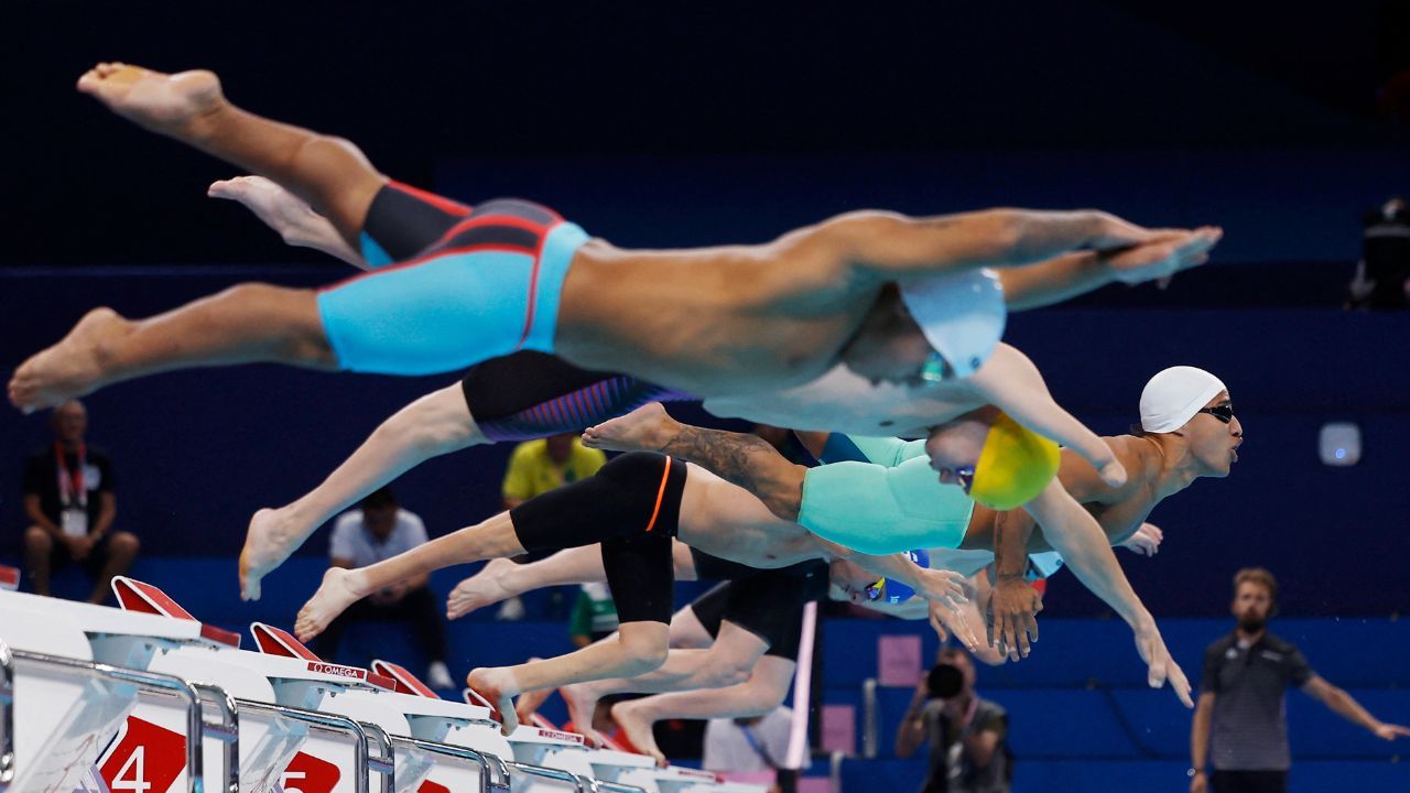 lanzamiento_a_la_piscina_de_carlos_daniel_serrano.jpg