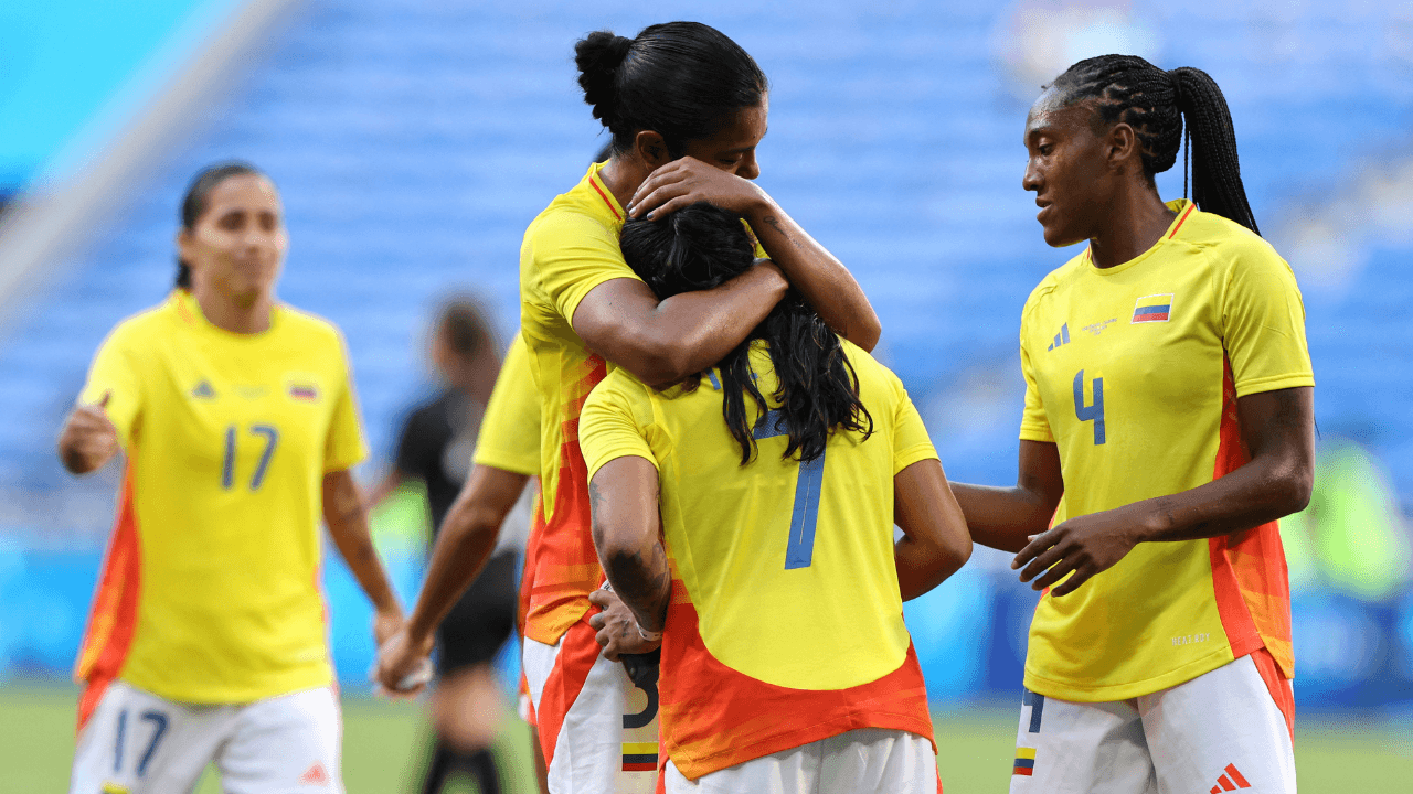futbolistas_de_la_seleccion_colombia_celebran_su_victoria_contra_nueva_zelanda_0.png