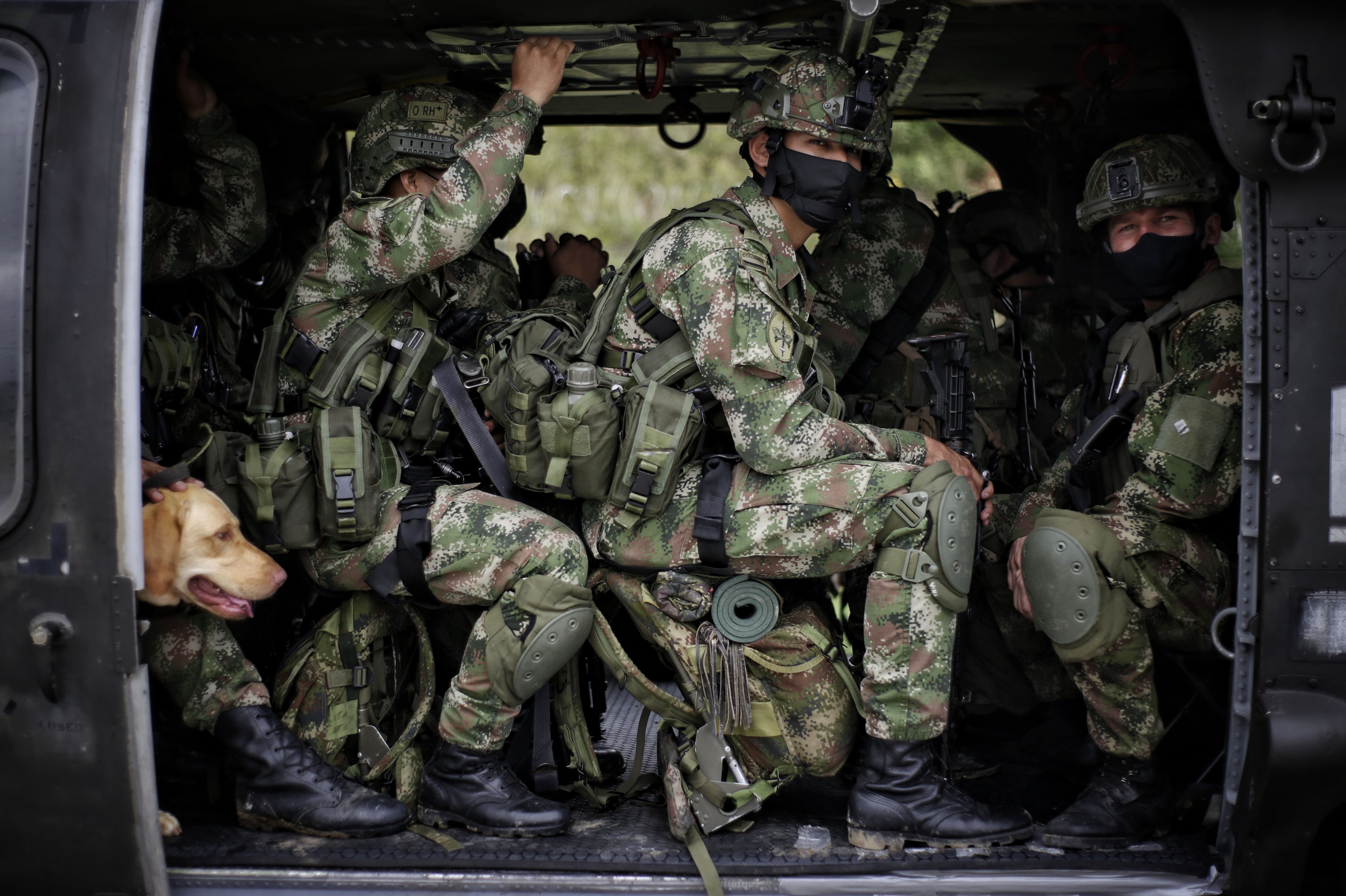militares_en_colombia.jpeg