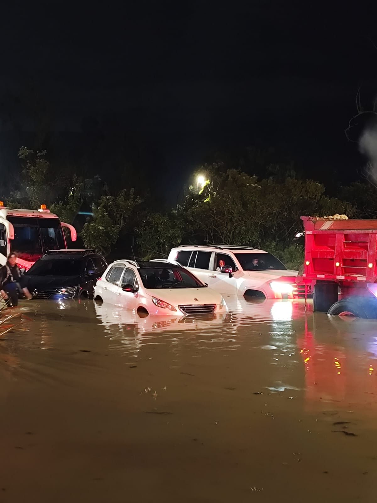 autopista_norte_inundaciones_6_de_noviembre.jpeg
