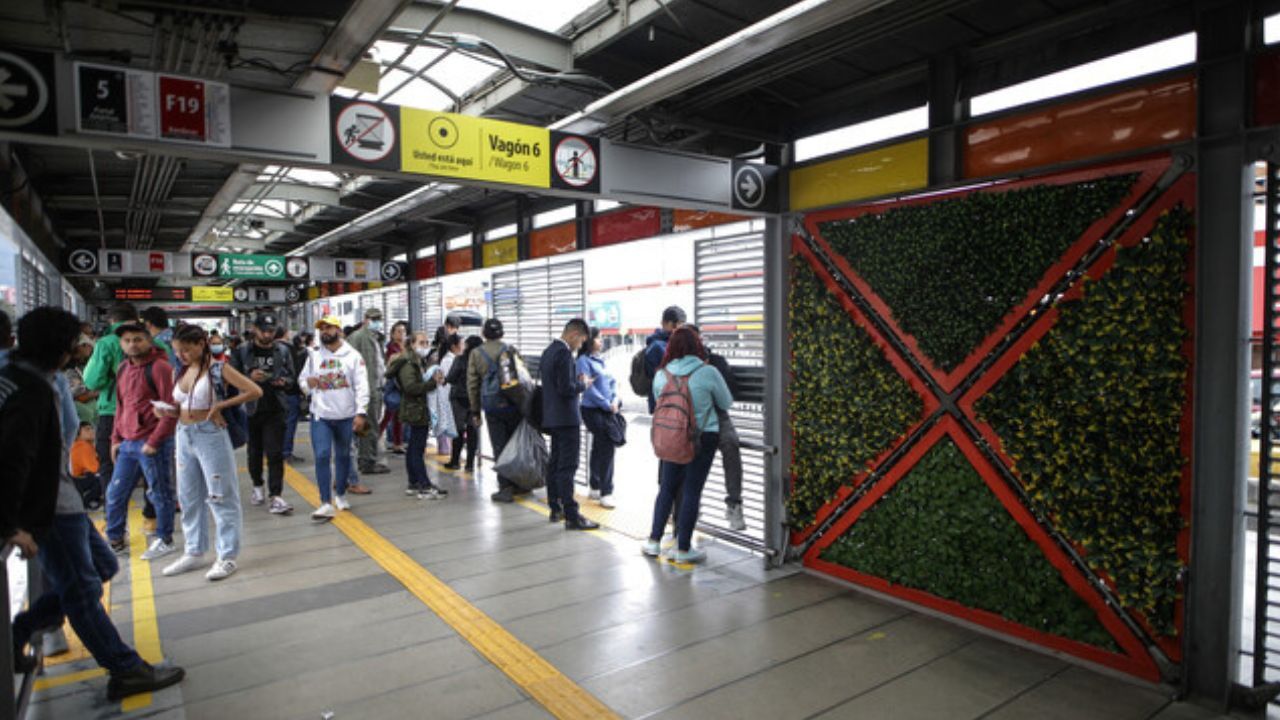 ingreso_estacion_transmilenio_ricaurte.jpg