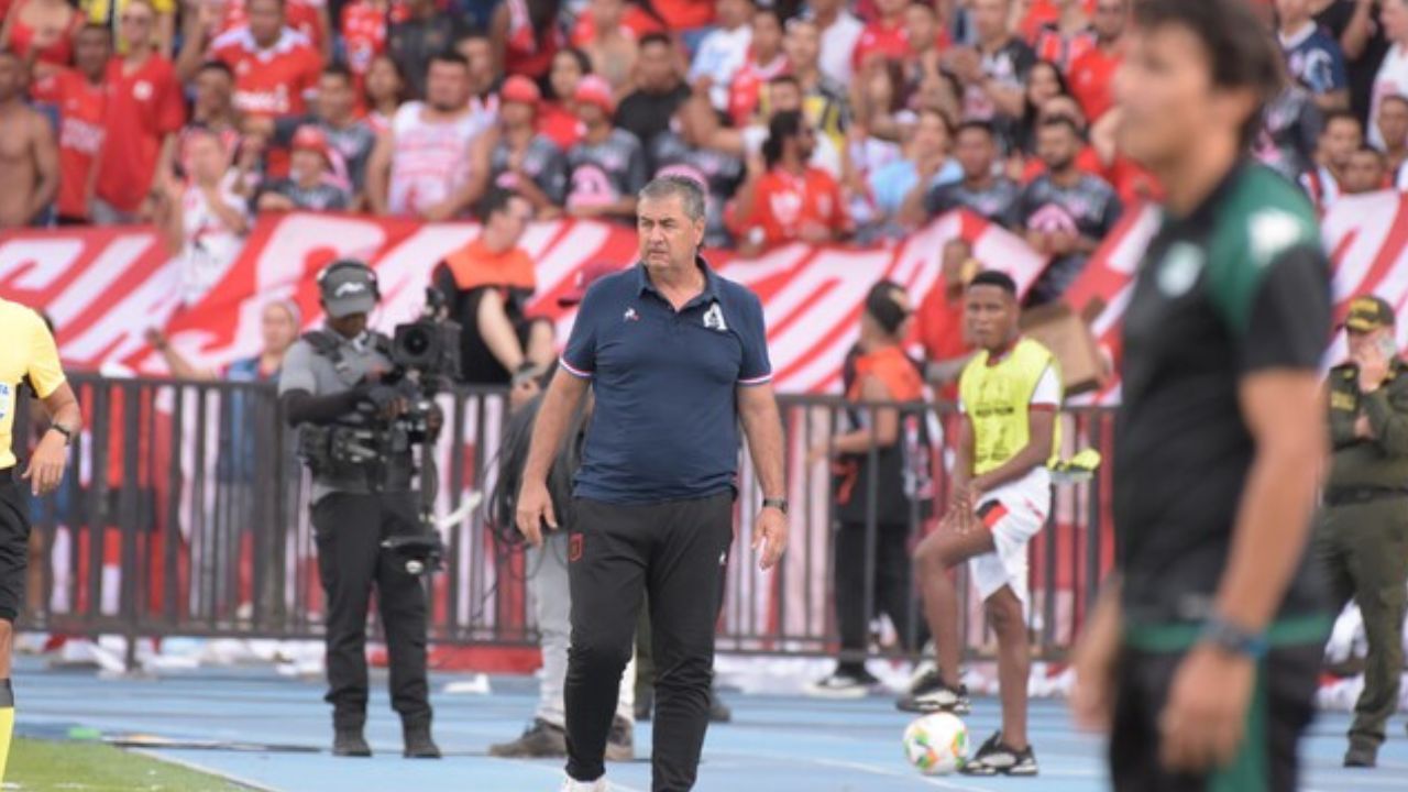 entrenador_america.jpg