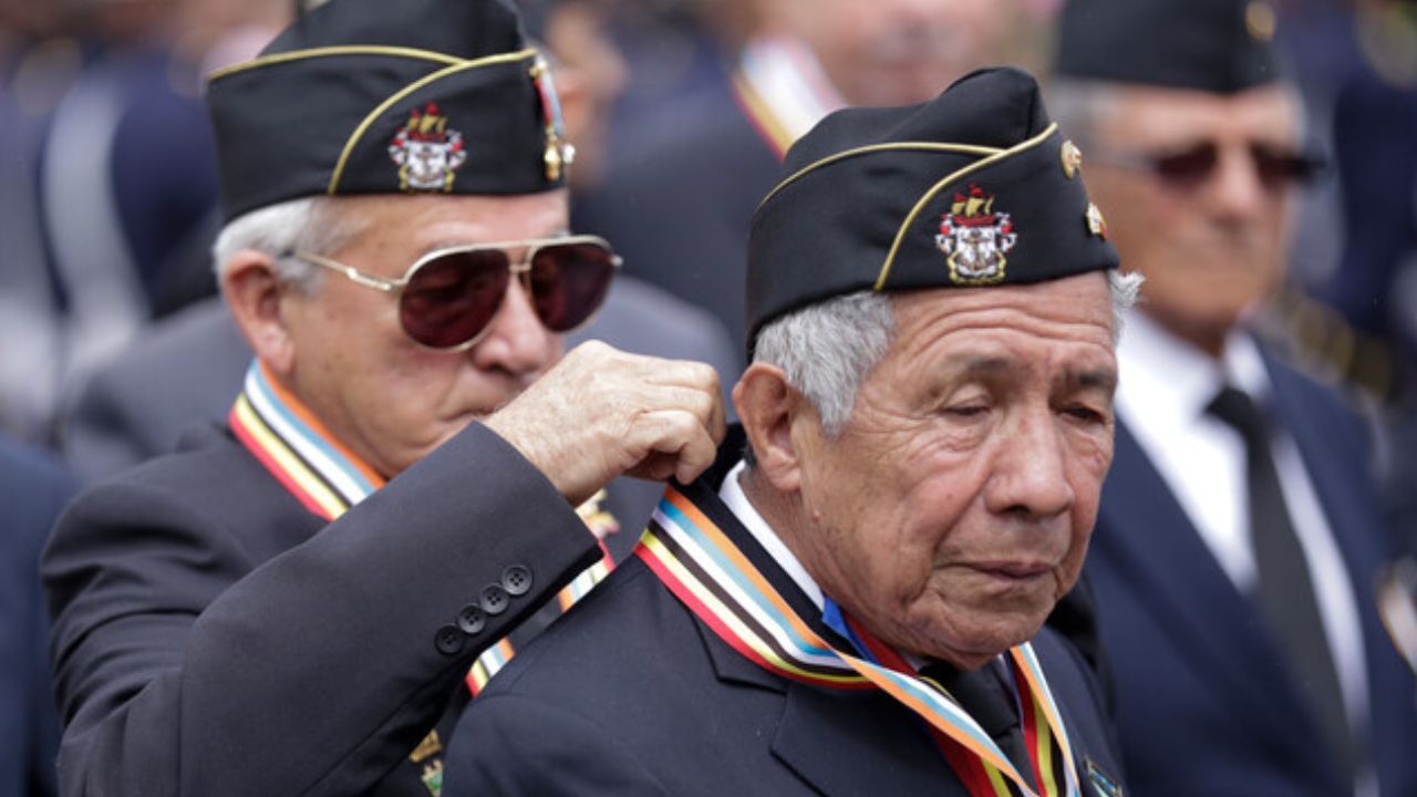 entrega_de_la_orden_de_boyaca.jpg