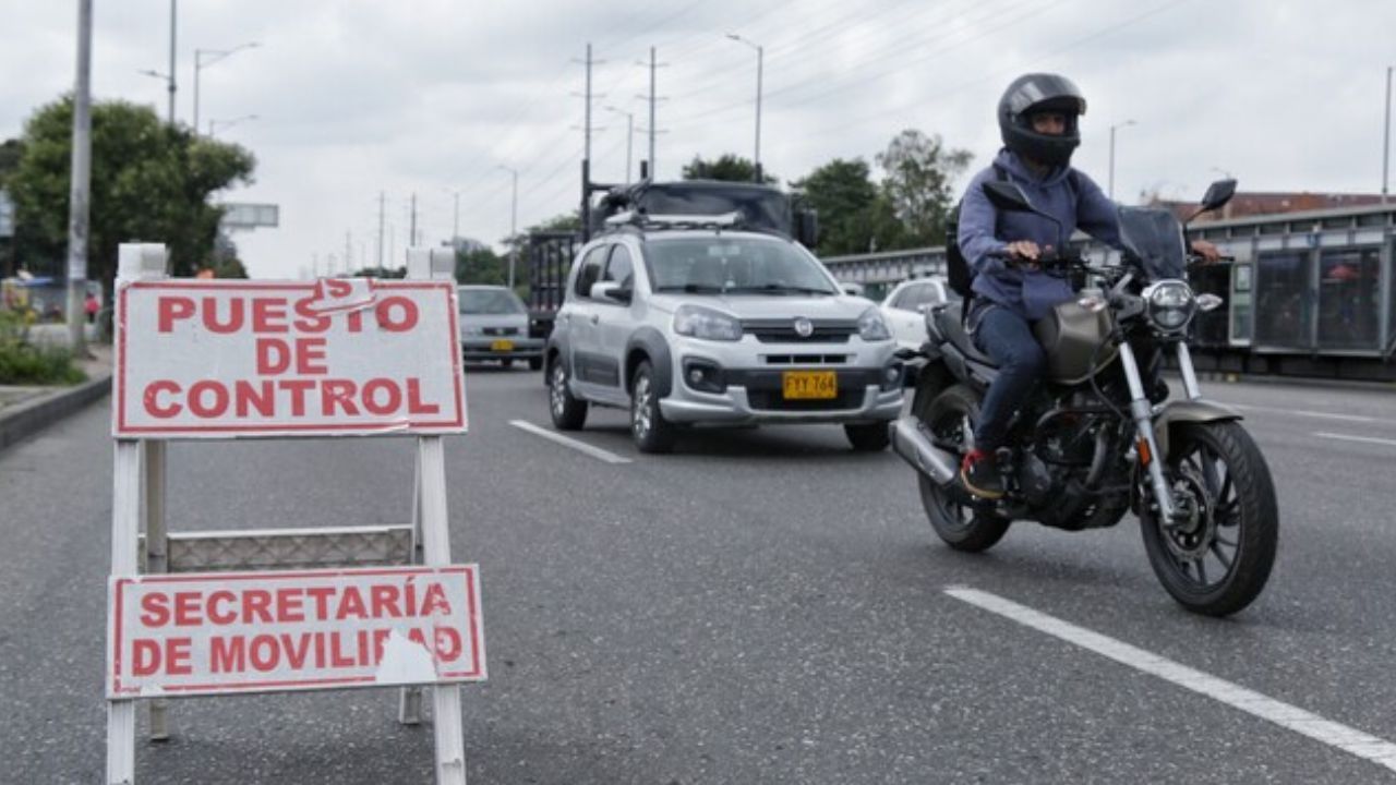 moto_en_puesto_de_control.jpg