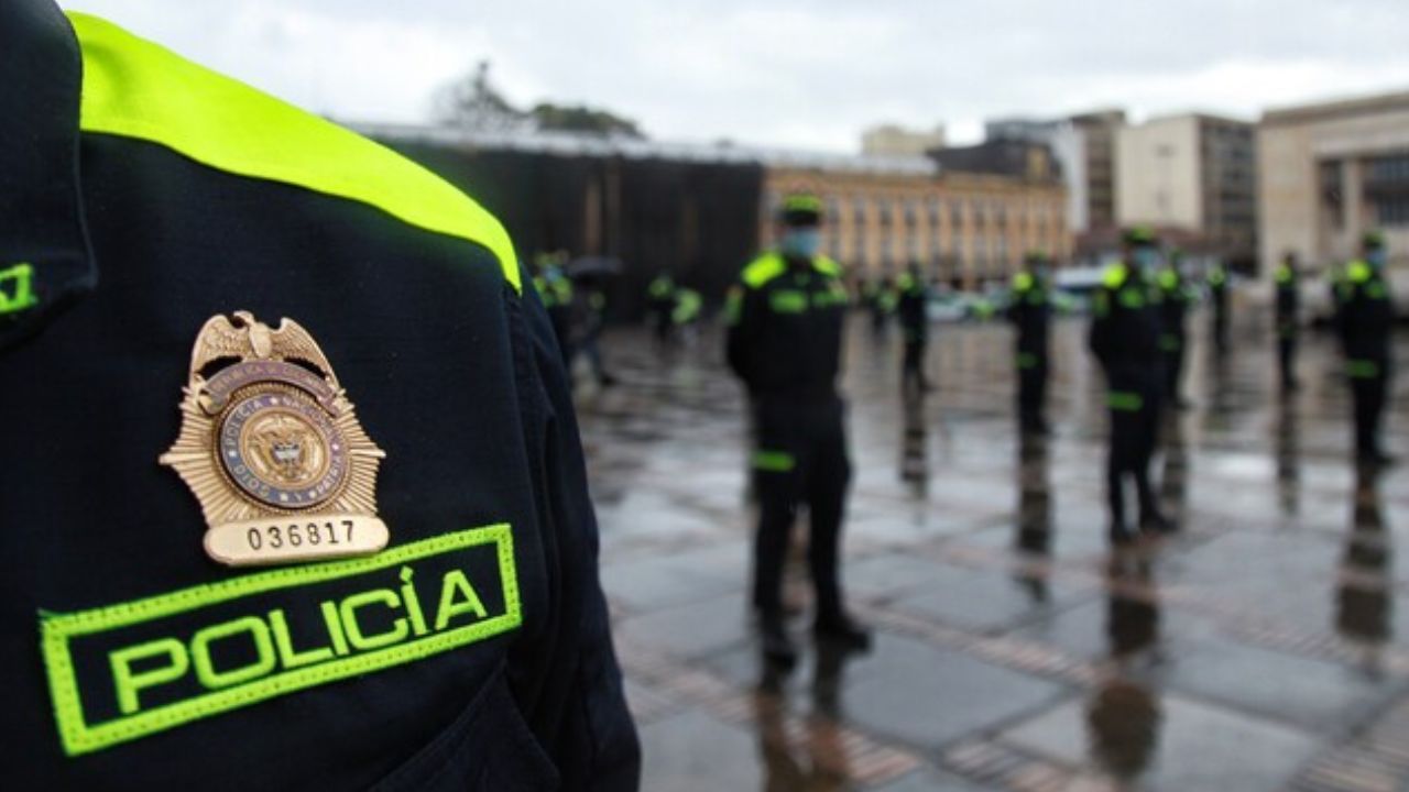 miembros_de_la_policia_metropolitana_de_bogota_1.jpg