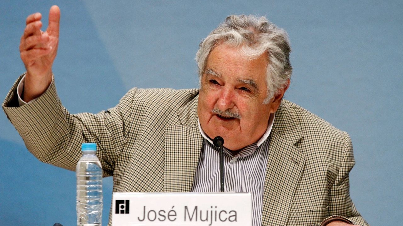 jose_mujica_anuncia_que_tiene_cancer_de_esofago.jpg
