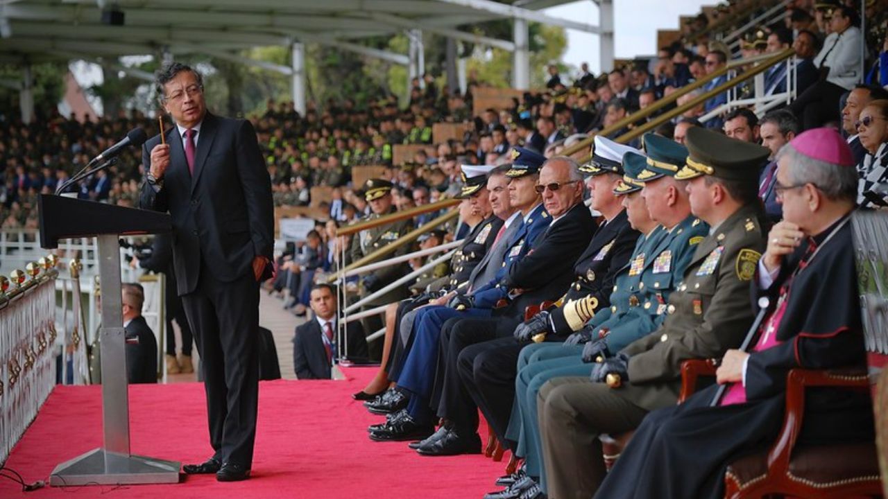 presidente_petro_en_ceremonia_de_transimision_de_mando_0.jpg