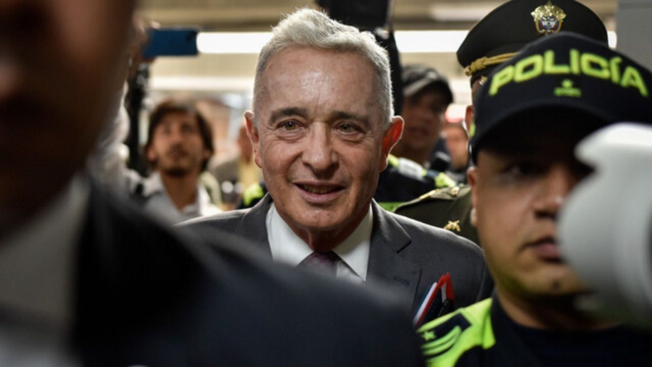 photologuephotos2025-03juicio_contra_el_expresidente_alvaro_uribe_velez_hoy_17_de_marzojpg
