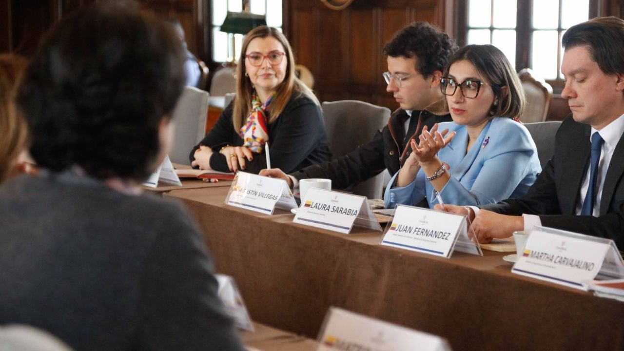 encuentro_entre_gobierno_nacional_y_gremios.jpg