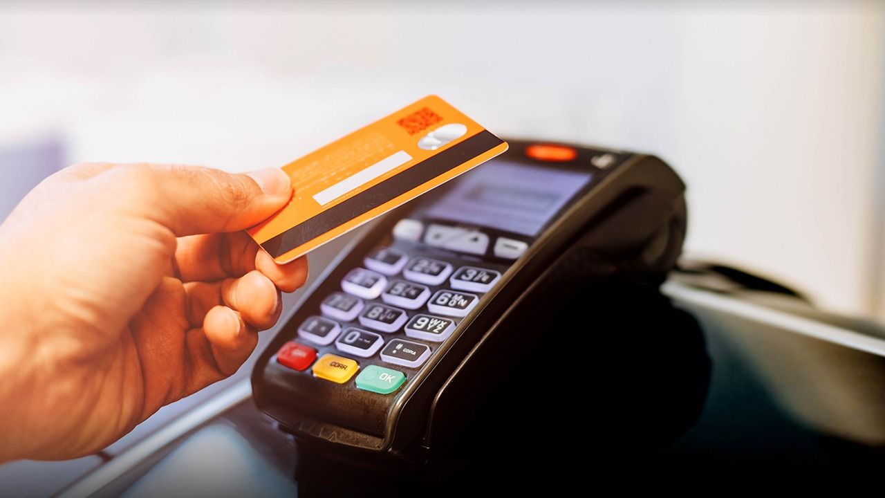 tarjeta_de_credito_freepik.jpg