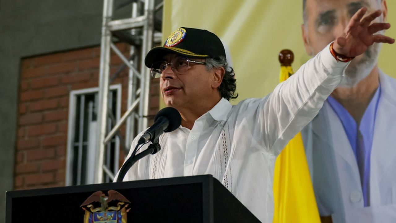 petro_ordeno_allanar_dispensarios_de_medicamentos_ejercito_y_policia_pueden_realizar_la_diligencia_sin_orden_judicial.jpg