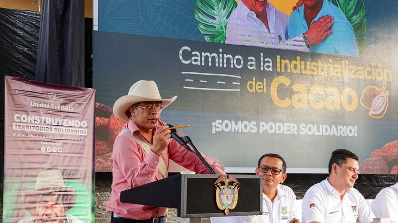 petro_sobre_diaz_balart_0.jpg