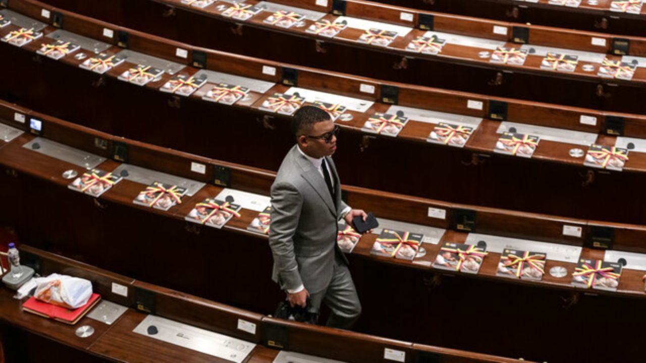 miguel_polo_polo_en_el_congreso.jpg