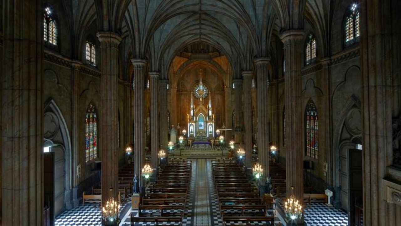 basilica_de_san_sebastian_manila_filipinas.jpg