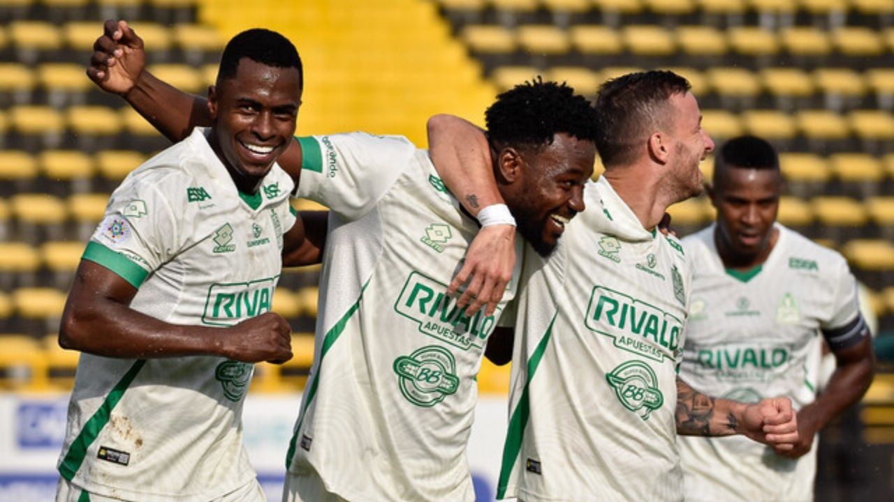 photologuephotos2025-05colo_colo_contra_bucaramanga_el_leopardo_va_por_el_triunfo_para_clasificar_a_octavos_de_final_de_la_copa_libertadores_2025jpg