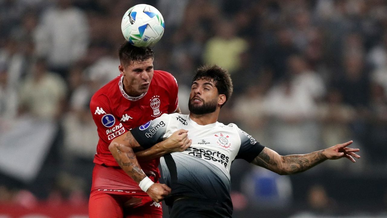 huracan_en_copa_sudamericana.jpg