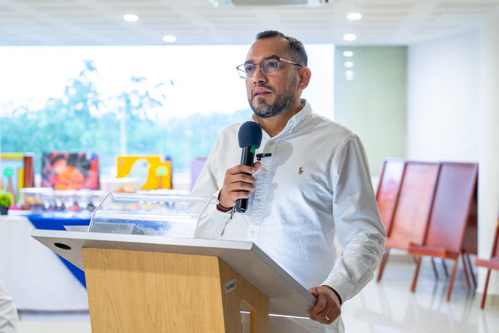 danilo_hernpadez_rector_de_la_universidad_del_atlantico_2.jpg