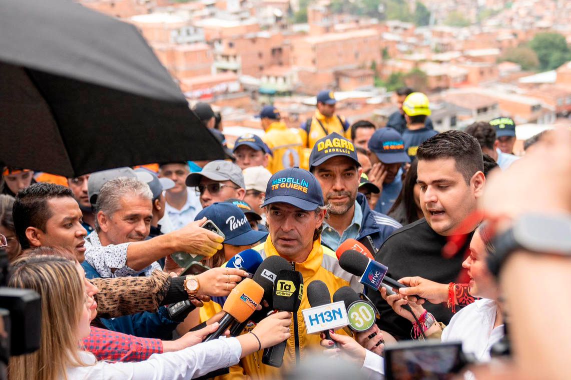 imagen-alcalde-atiende-emergencia-en-villatina_0.jpg