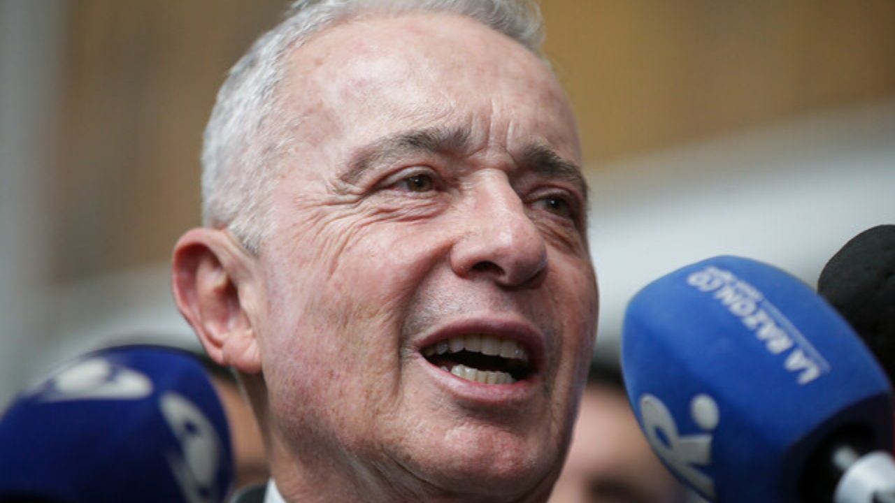 uribe_juicio_1.jpg