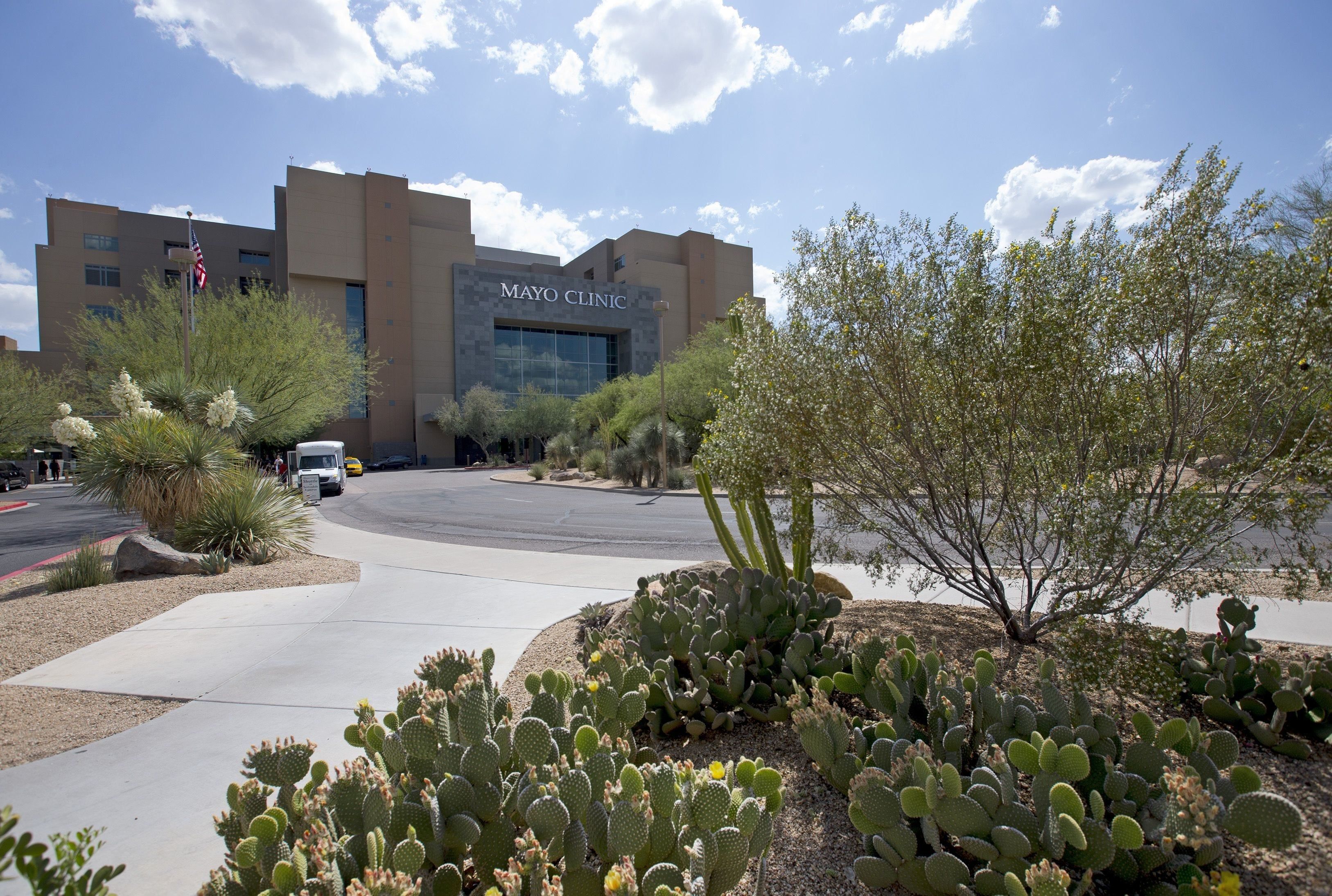 2025-06-24t021127z_1110420906_mt1usatoday26518630_rtrmadp_3_the-mayo-clinic-hospital-in-northeast-phoenix.jpg