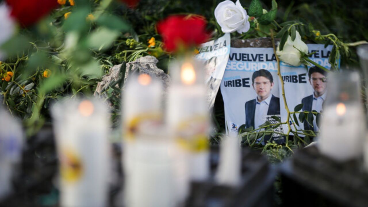 acto_conmemorativo_miguel_uribe_3.jpg