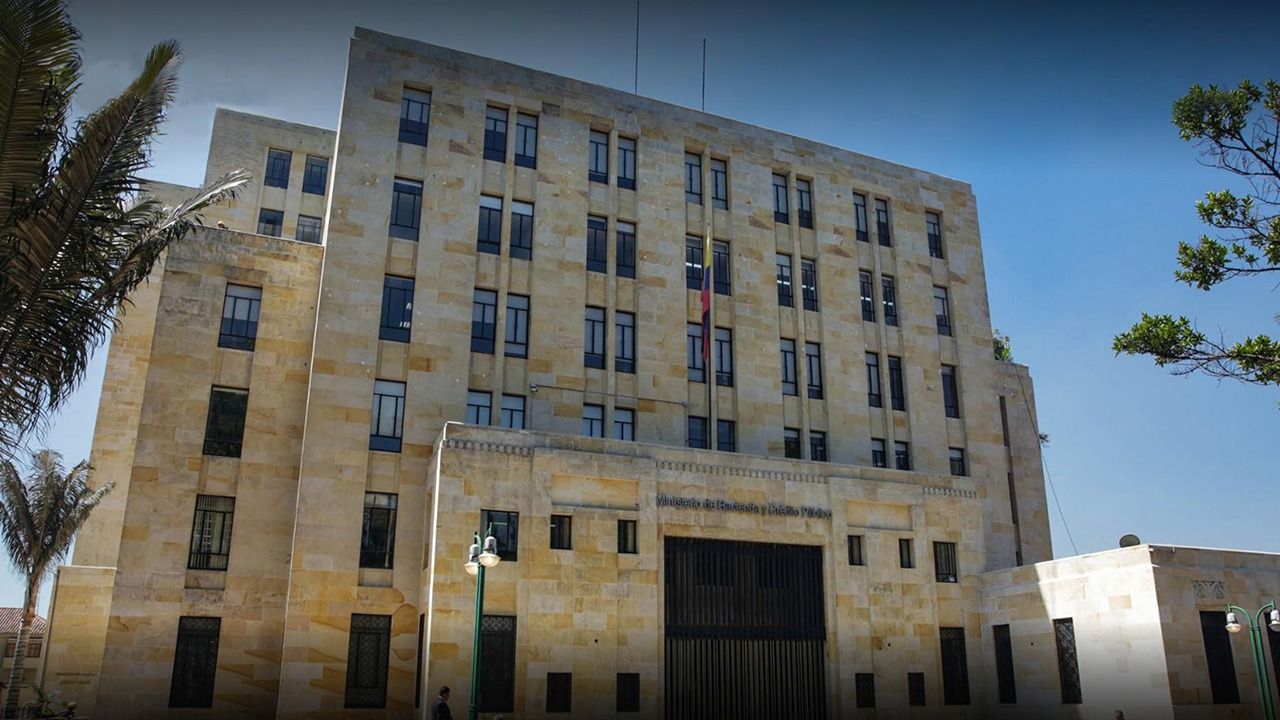 ministerio_de_hacienda_1.jpg