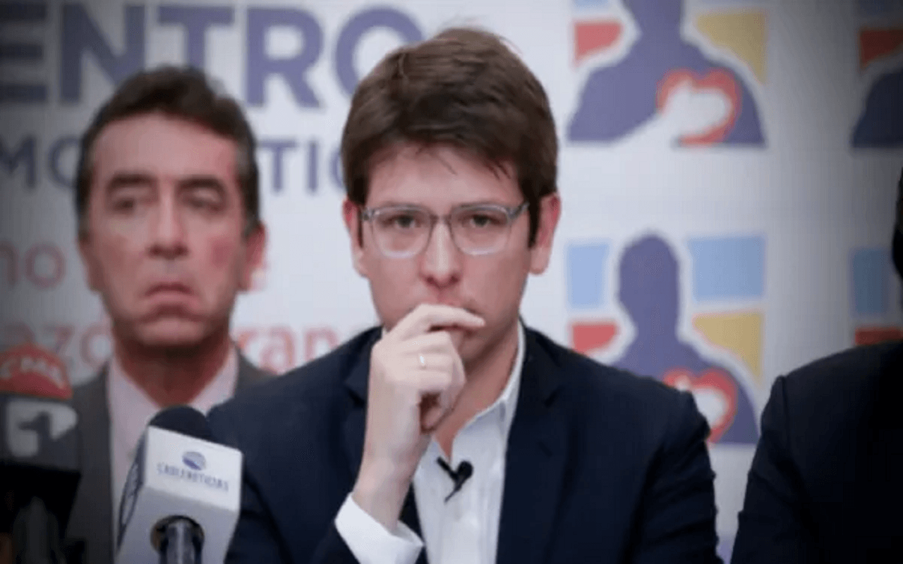miguel_uribe_tamano.png