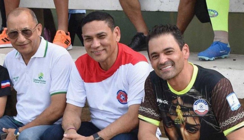 romero_lobo_y_cuello.jpg