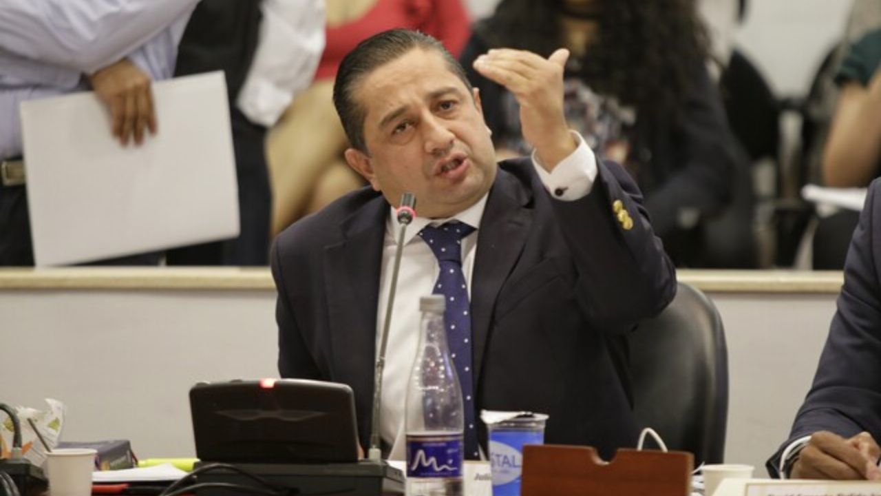 congresista_julio_cesar_triana.jpg