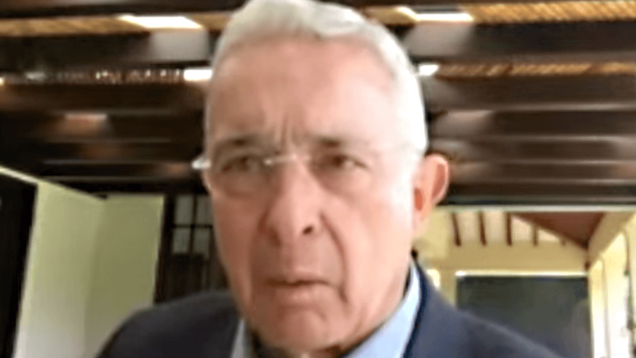 uribe_en_juicio_2_0.png