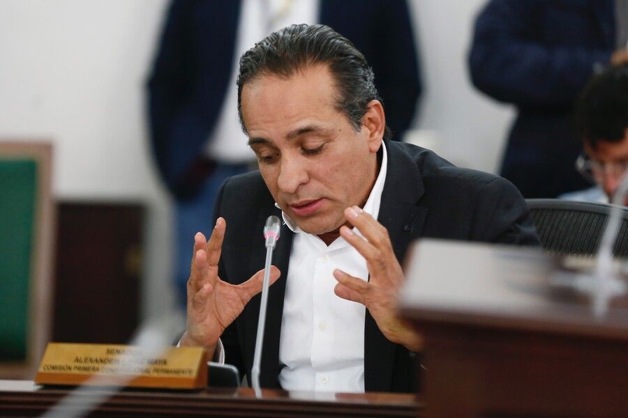 Alexander López congresista