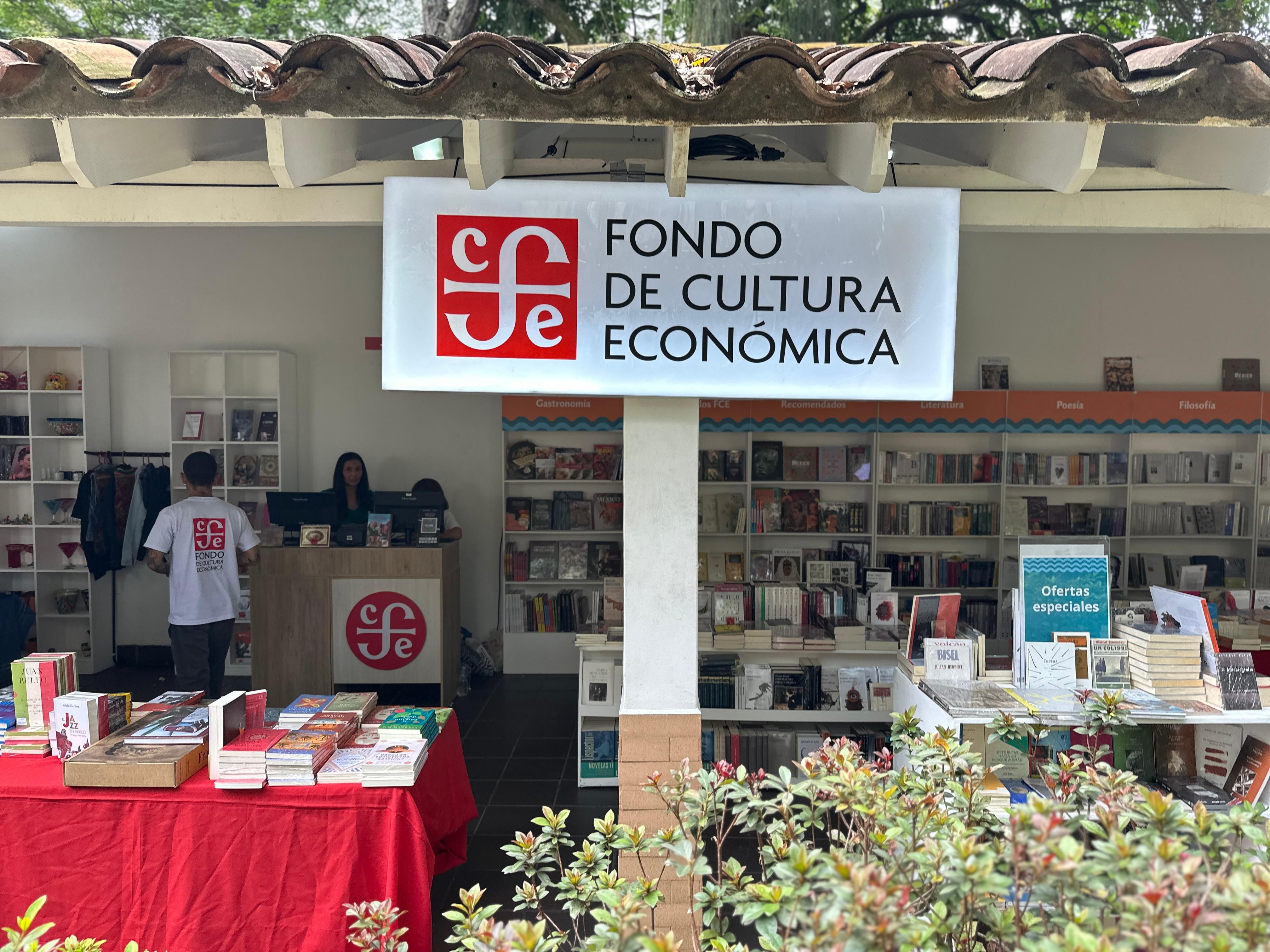Fondo de Cultura Económica en la Fiesta del Libro de Medellín