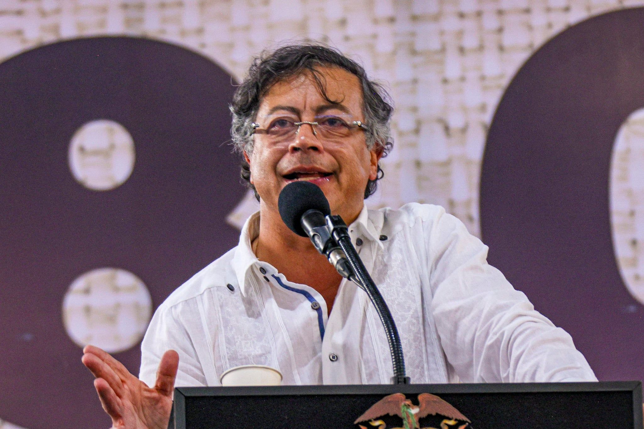 Gustavo Petro dorada