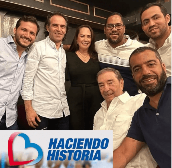Leyto Barrios, junto a Fuad Char, Arturo Char y otros políticos, en una foto de 2022.