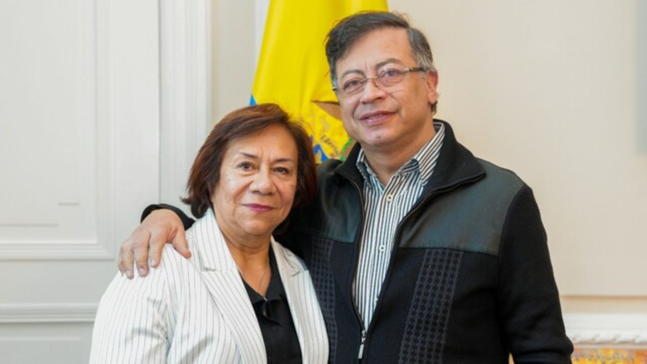 La canciller Rosa Villavicencio y el presidente Gustavo Petro.